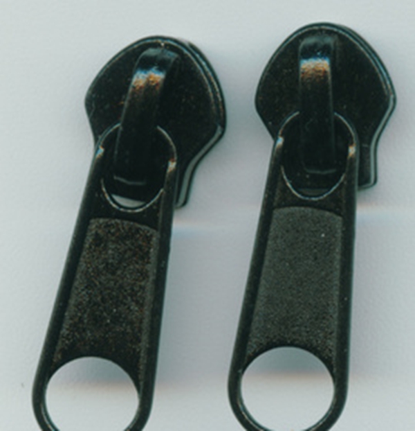 小五金拉鏈頭水性烤漆應用