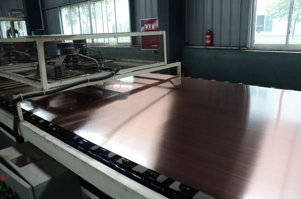 不銹鋼板輥涂防指紋油 不銹鋼板輥涂<a href='http://www.fphq.com.cn/' class='keys' title='點擊查看關于防指紋油的相關信息' target='_blank'>防指紋油</a>